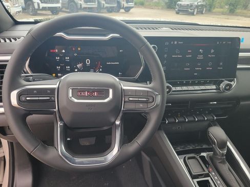 New 2026 GMC Canyon Elevation w/ Convenience Package RWD image 16