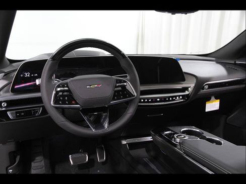 New 2026 Cadillac Lyriq V w/ LPO, Floor Liner Package AWD/4WD image 7