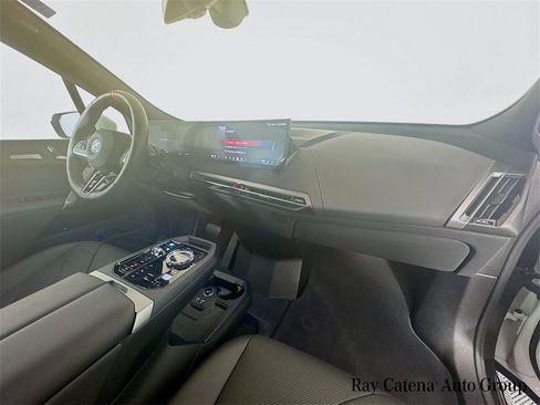 Used 2025 BMW iX M60 image 31