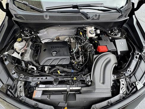 Used 2023 Buick Encore GX Essence w/ Experience Buick Package image 33