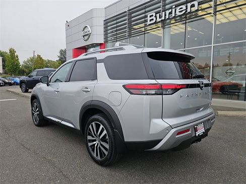 New 2025 Nissan Pathfinder Platinum w/ Cargo Package image 3