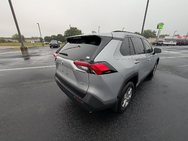 Used 2025 Toyota RAV4 XLE w/ Convenience Package FWD image 6
