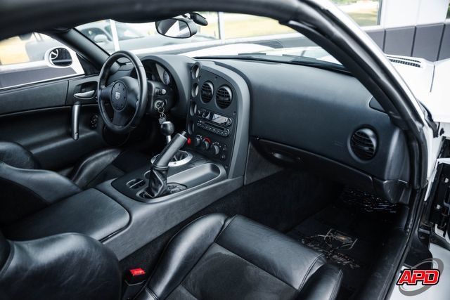 Used 2009 Dodge Viper ACR RWD image 21