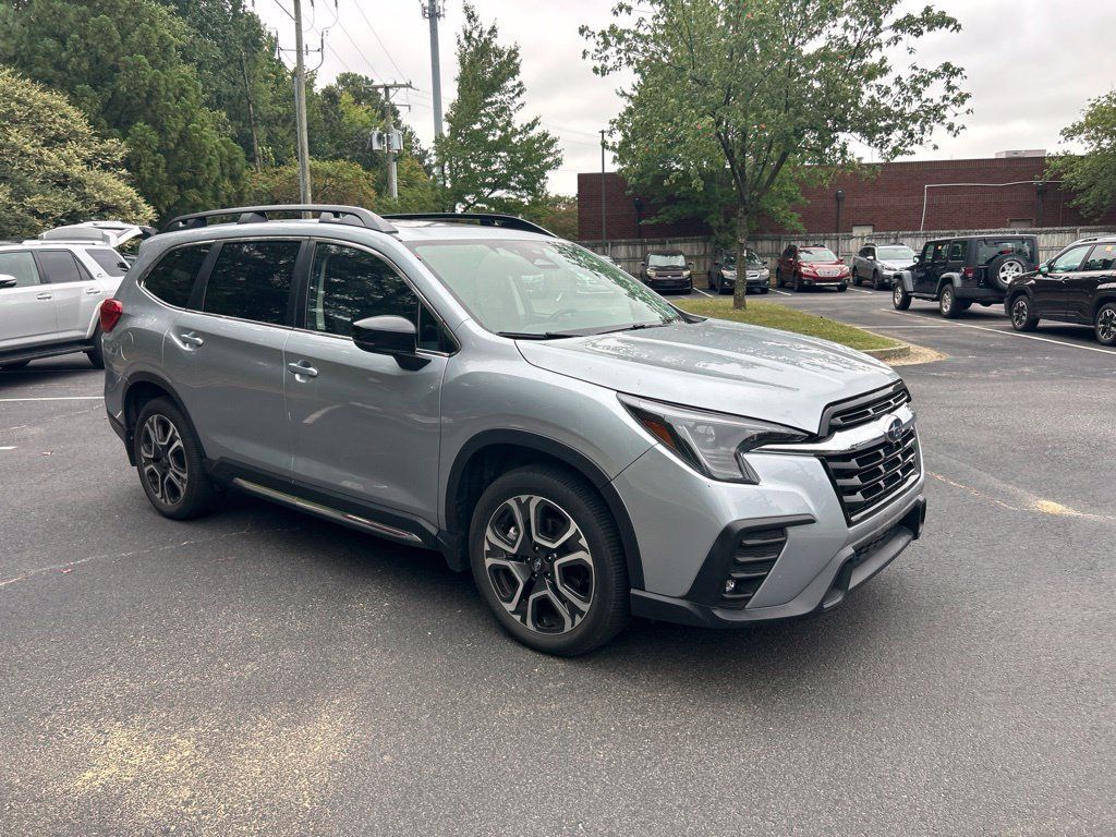 Used 2024 Subaru Ascent Limited w/ Technology Package AWD/4WD image 1