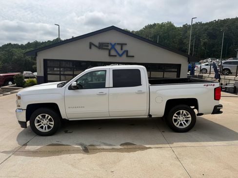 Used 2017 Chevrolet Silverado 1500 LT w/ All Star Edition AWD/4WD image 5