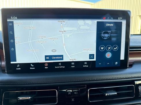 Used 2021 Lincoln Nautilus Reserve image 22