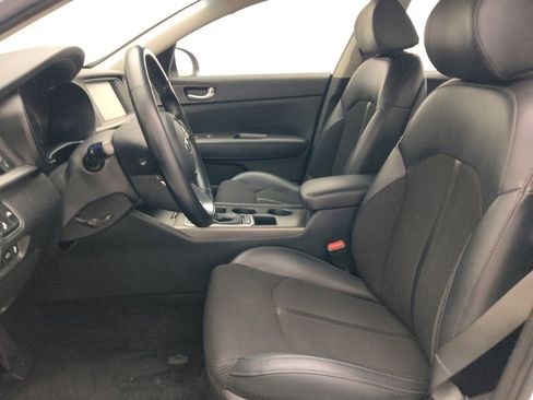 Used 2019 Kia Optima S FWD image 17