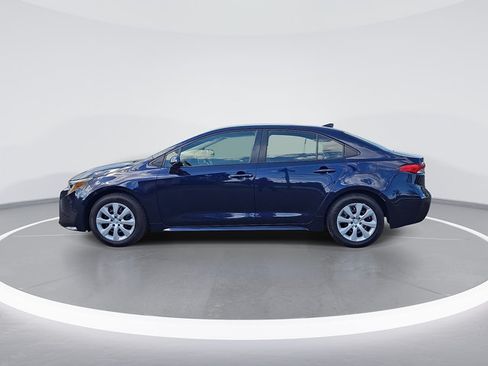 Used 2020 Toyota Corolla LE FWD image 6
