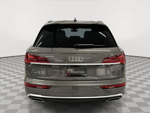 Certified 2025 Audi Q5 2.0T Premium Plus w/ Premium Plus Package AWD/4WD image 6