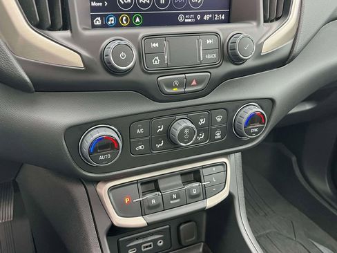 Used 2024 GMC Terrain Denali w/ Denali Premium Package image 34