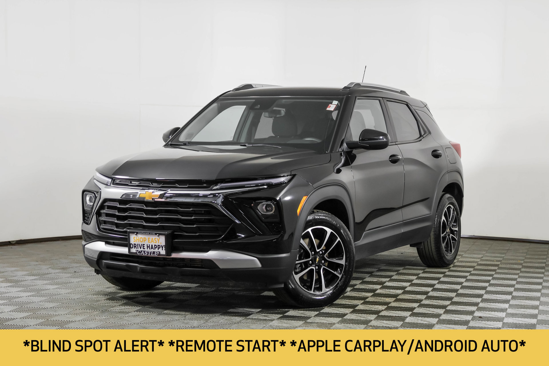 Used 2024 Chevrolet TrailBlazer LT w/ Driver Confidence Package FWD image 2