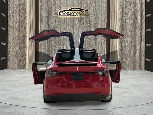 Used 2022 Tesla Model X AWD/4WD image 32