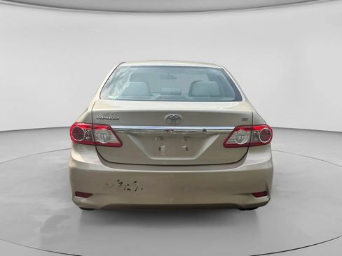 Used 2012 Toyota Corolla LE FWD image 4