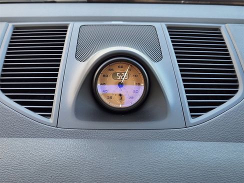 Used 2023 Porsche Macan S w/ Sport Chrono Package image 24