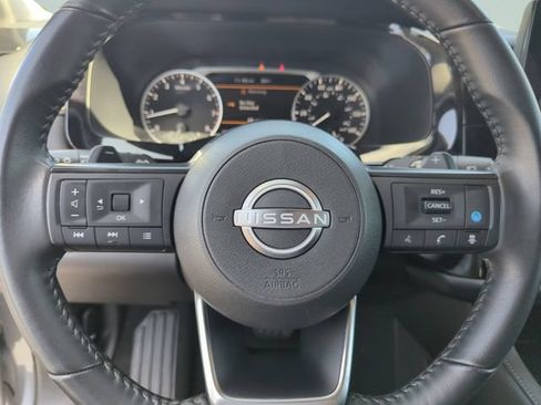 Certified 2024 Nissan Pathfinder SV w/ SV Premium Package FWD image 41
