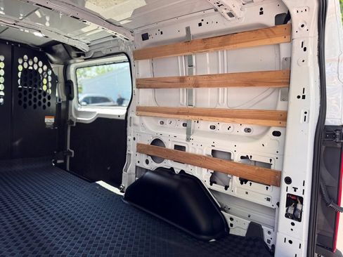 Used 2025 Ford Transit 250 Low Roof w/ Exterior Upgrade Package RWD image 24