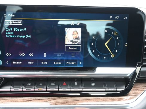 Used 2025 Chevrolet Silverado 1500 LT image 16