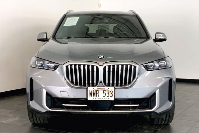Used 2024 BMW X5 xDrive40i AWD/4WD image 3