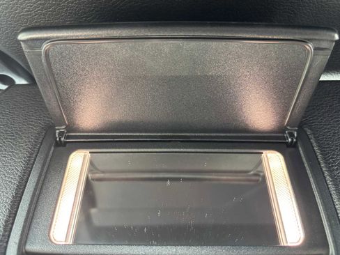 Used 2022 Jeep Wrangler Unlimited Sport w/ Sun And Sound Package image 38