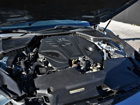 Used 2019 INFINITI Q50 Luxe w/ Essential Package (3.0T Luxe) image 18