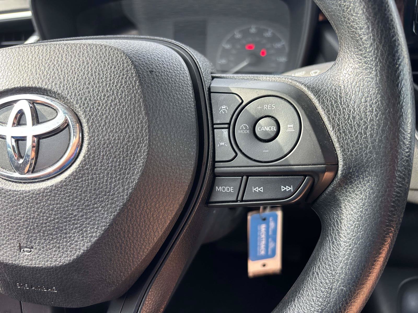 Used 2023 Toyota Corolla LE w/ Carpet Mat Package (TMS) FWD image 18