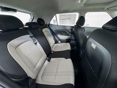 New 2025 Hyundai Venue SEL FWD image 25