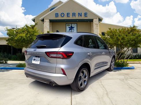 Used 2024 Ford Escape ST-Line w/ Tech Pack #1 FWD image 5