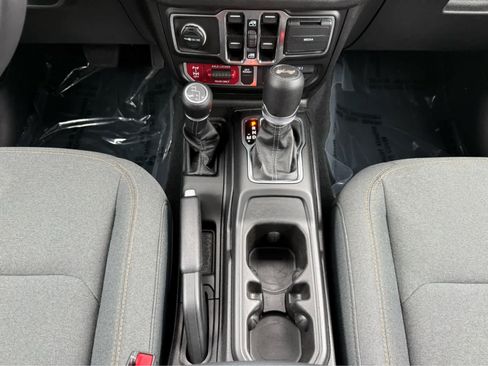 Used 2026 Jeep Wrangler Unlimited Sport AWD/4WD image 27