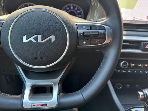 Used 2022 Kia K5 GT-Line FWD image 19