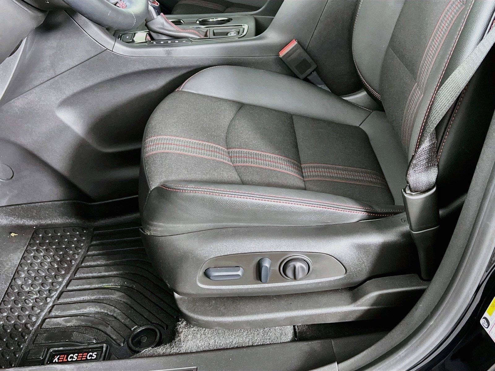 Used 2023 Chevrolet Equinox RS AWD/4WD image 20