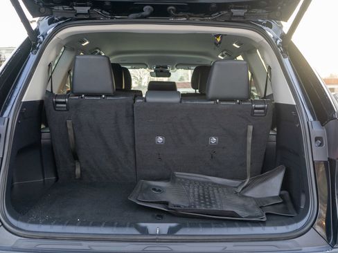 Used 2024 Toyota Grand Highlander XLE image 9