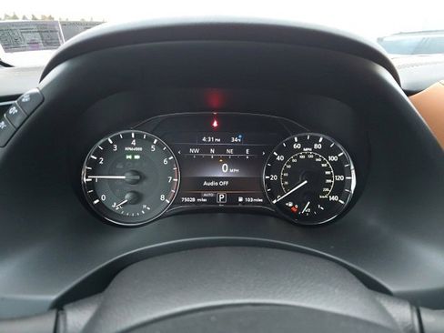 Used 2022 INFINITI QX80 Sensory w/ Cargo Package image 11