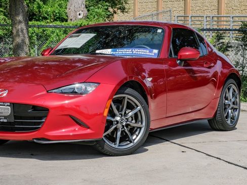 Used 2019 MAZDA MX-5 Miata RF Grand Touring image 13