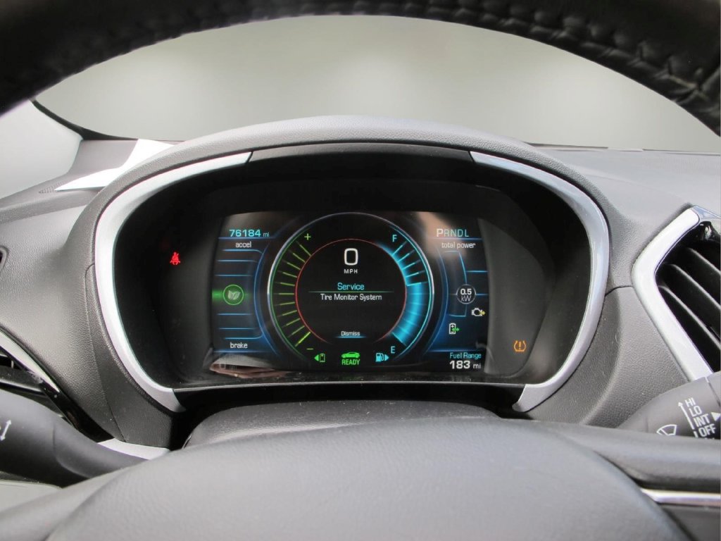 Used 2017 Chevrolet Volt LT FWD image 11