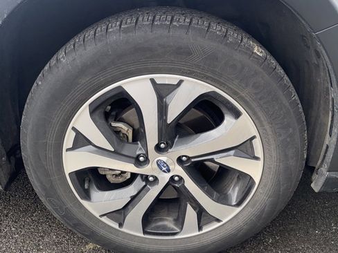 Used 2021 Subaru Outback Limited w/ Popular Package #2 image 3