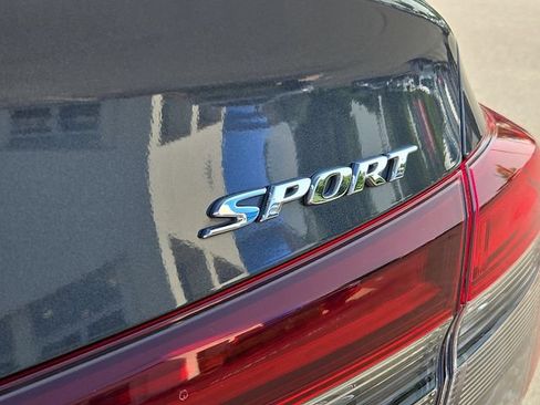 Used 2025 Honda Civic Sport image 30