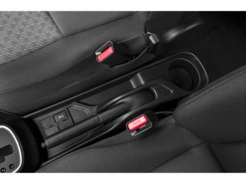 Used 2015 Toyota Yaris LE image 19