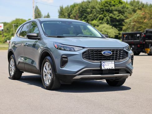 Certified 2025 Ford Escape Active w/ Tech Pack #1 AWD/4WD image 7