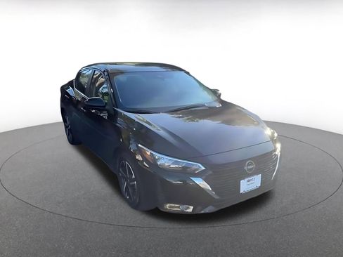 Used 2025 Nissan Sentra SV image 16