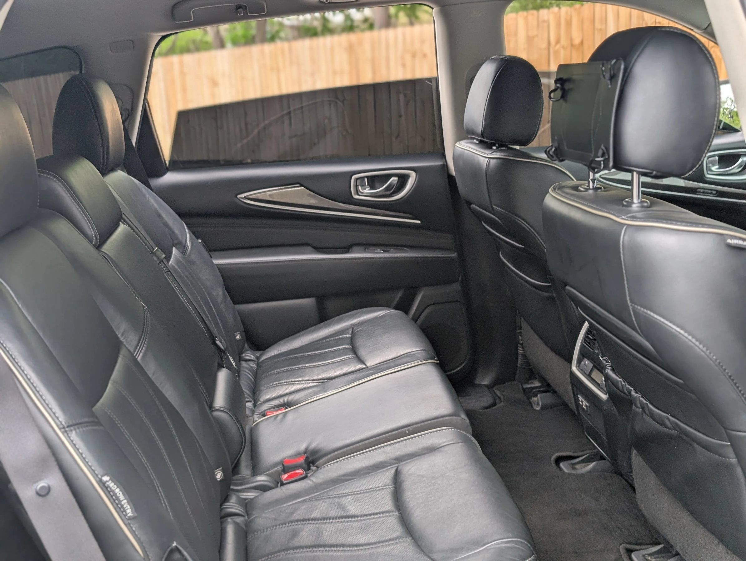 Used 2020 INFINITI QX60 Luxe w/ Essential Package FWD image 25