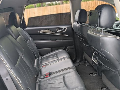 Used 2020 INFINITI QX60 Luxe w/ Essential Package FWD image 25