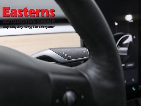 Used 2023 Tesla Model 3 Standard Range image 13