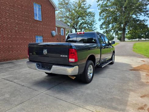 Used 2020 RAM 1500 Classic SLT image 5