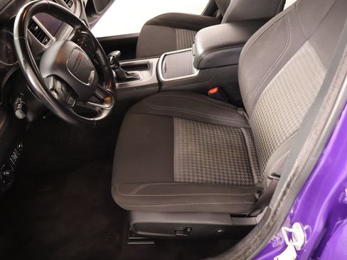 Used 2023 Dodge Charger SXT w/ Cold Weather Package RWD image 11