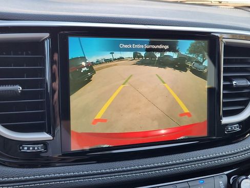 New 2026 Chrysler Pacifica Select image 13