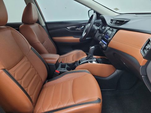 Used 2018 Nissan Rogue SL w/ Premium Package FWD image 21