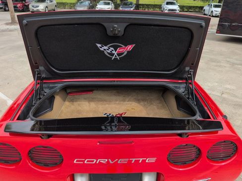 Used 2004 Chevrolet Corvette Convertible w/ Preferred Equipment Group RWD image 14