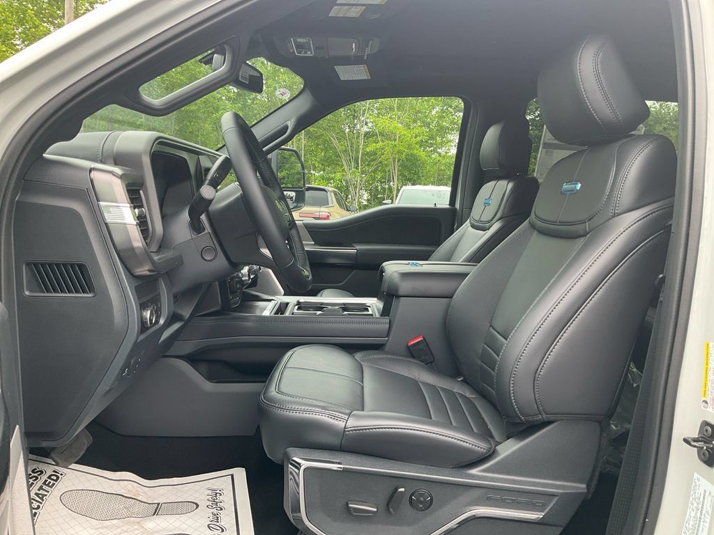 New 2026 Ford F250 Platinum AWD/4WD image 16