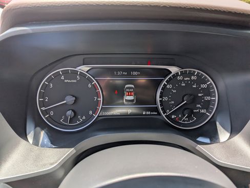 Used 2023 Nissan Rogue SV w/ SV Premium B Package FWD image 24