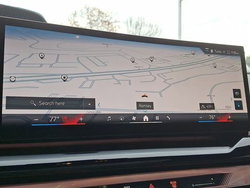 Used 2025 BMW i5 xDrive40 w/ Executive Package image 10